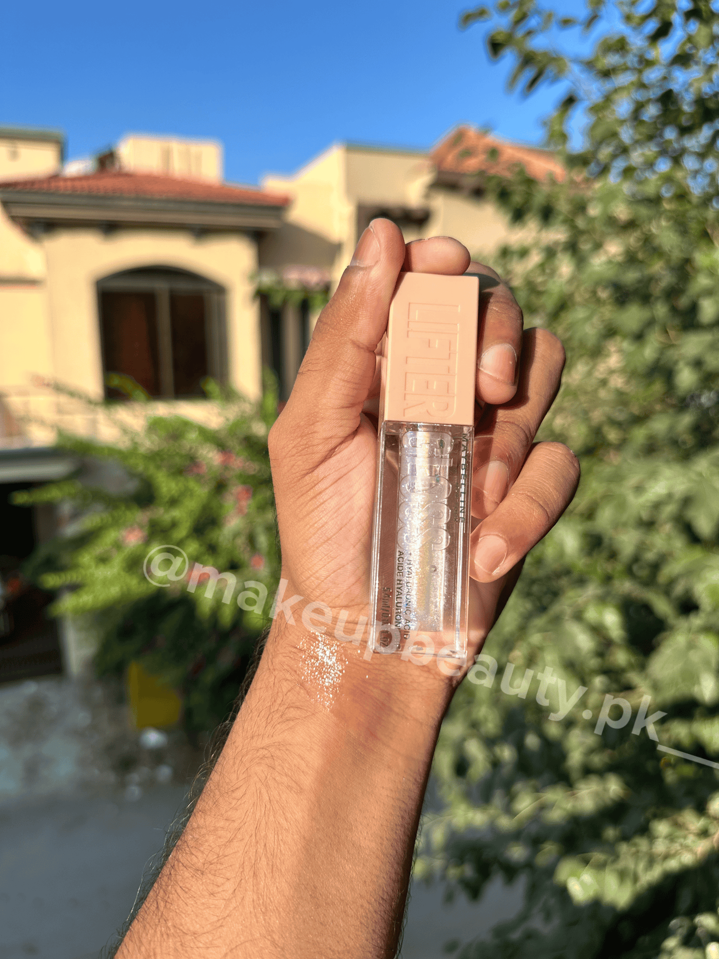 Maybelline Lifter Gloss Limited stock buy each now at Lowest Price😍✨.