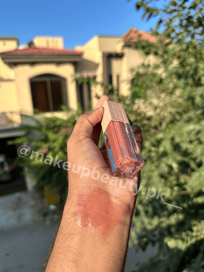 Maybelline Lifter Gloss Limited stock buy each now at Lowest Price😍✨.