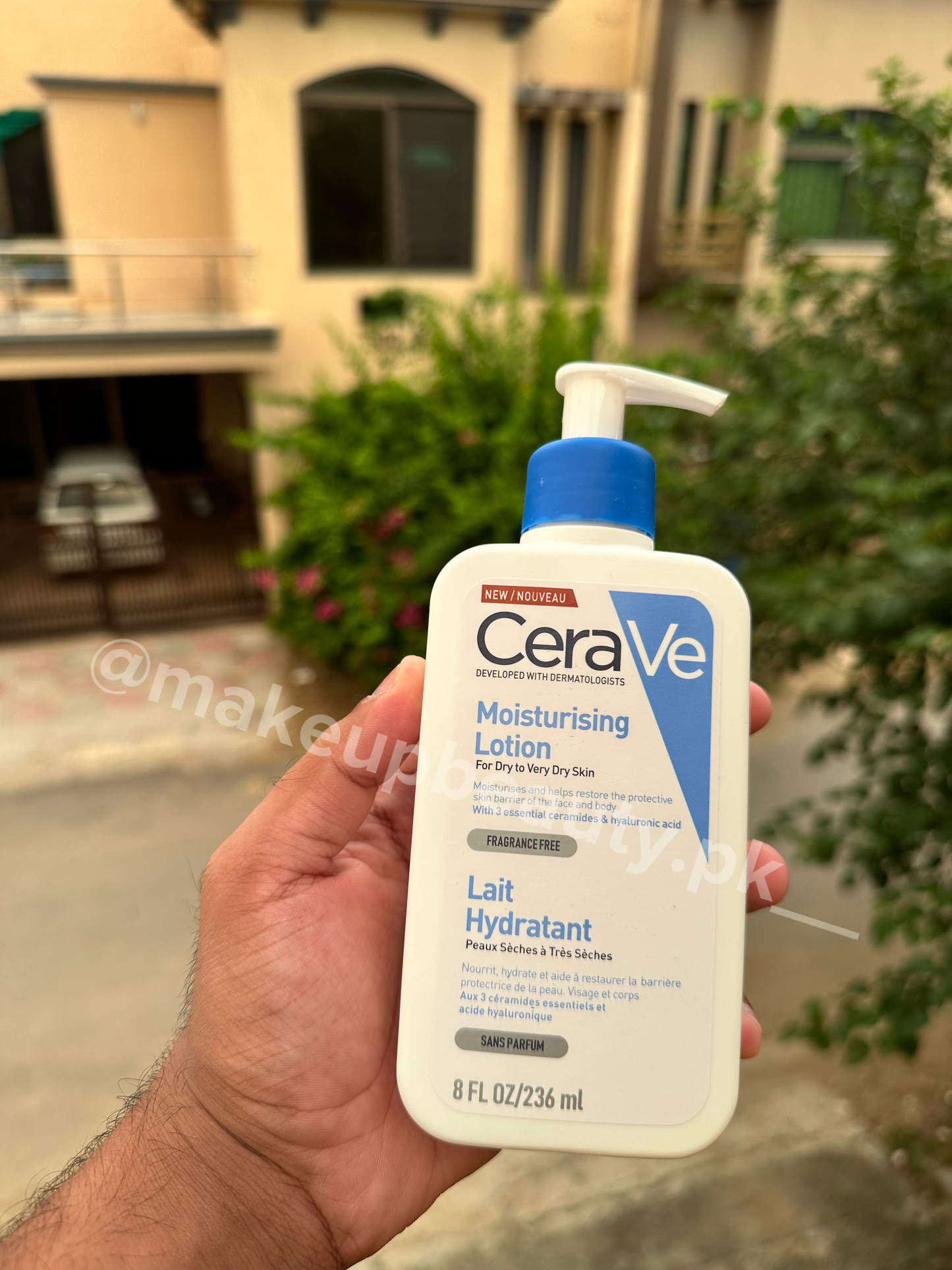 Buy Any Two Cleansers/Moisturisers In just Rs 2599😍. Limited stock only. 100% Original!.