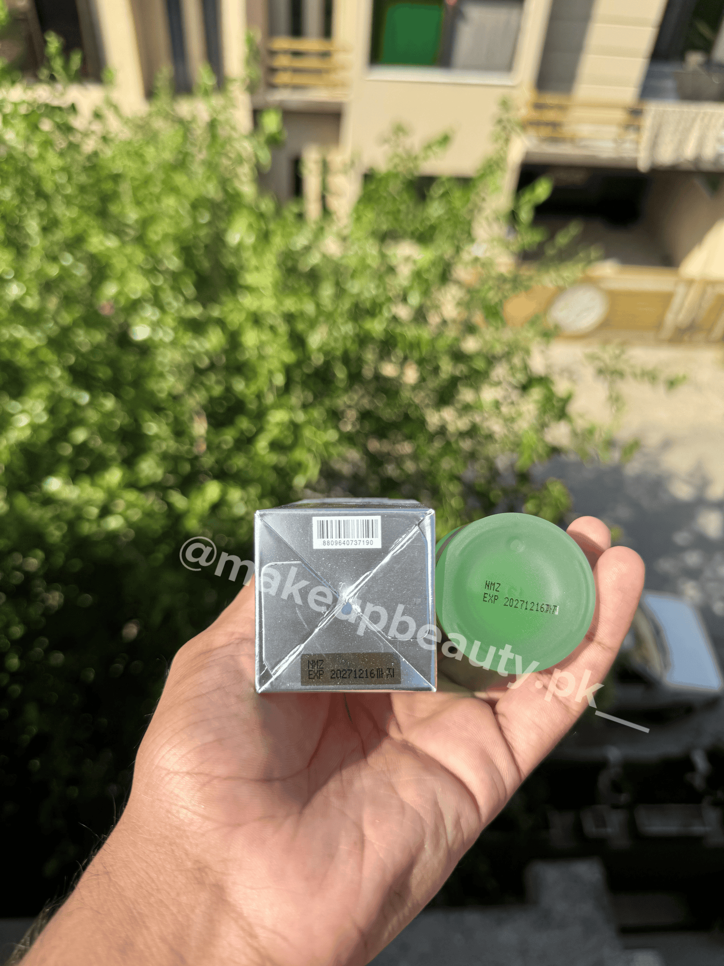 Anua azelaic 10 + Hyaluron Redness Soothing Serum 30 ML.