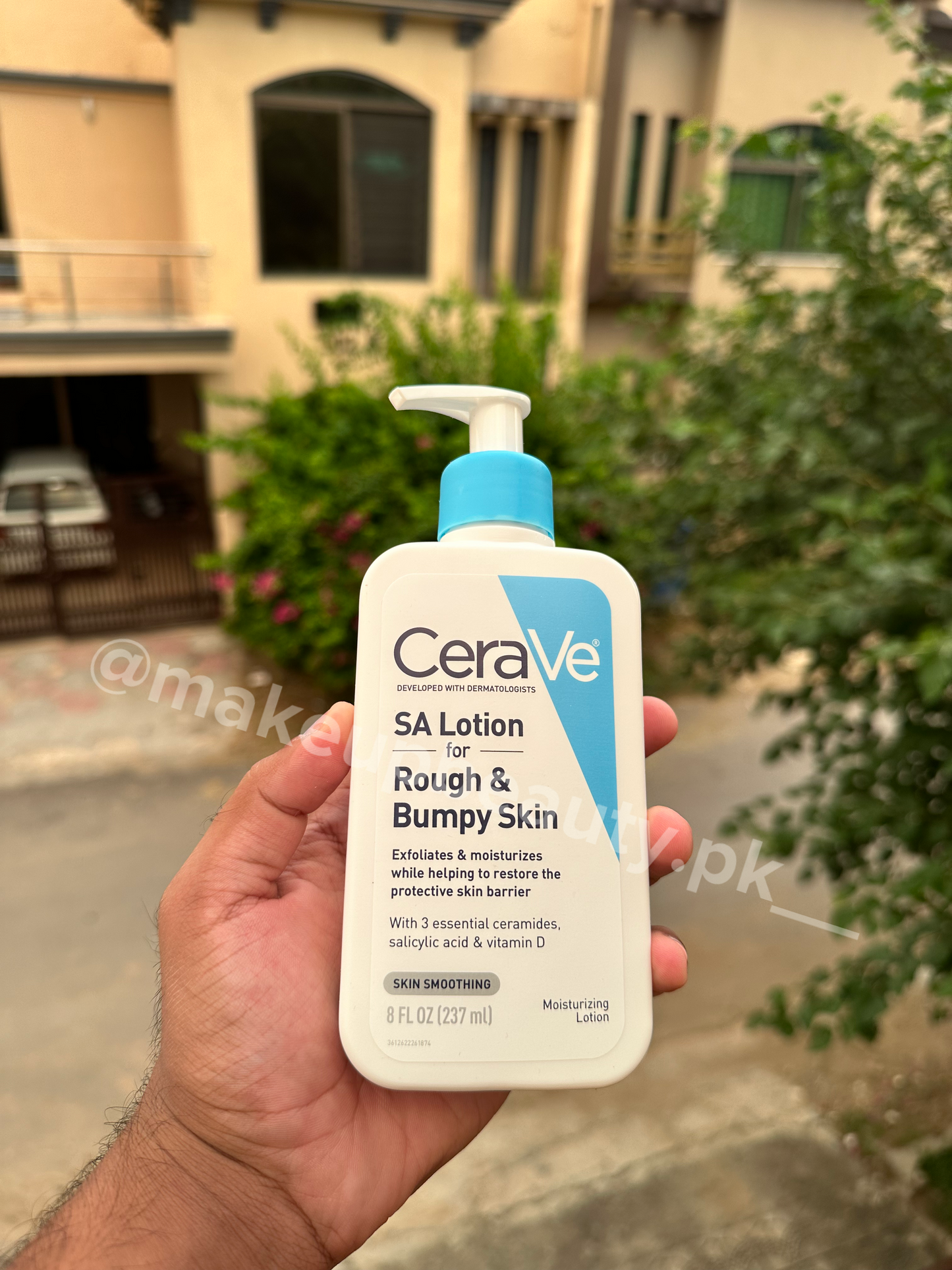 Buy Any Two Cleansers/Moisturisers In just Rs 2599😍. Limited stock only. 100% Original!.