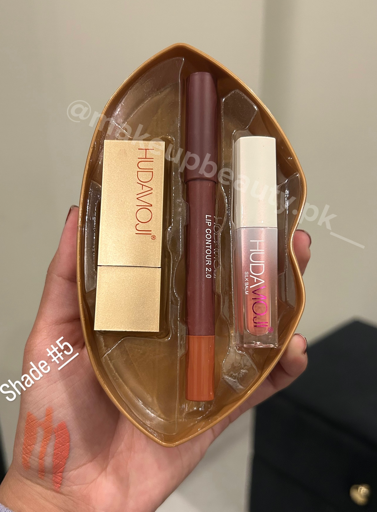 Hudamoji 3 in 1 Velvet matte Lip care trio set.
