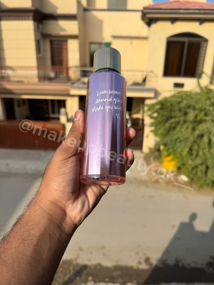 Victoria’s Secret Velvet Petals mist 250 ml.