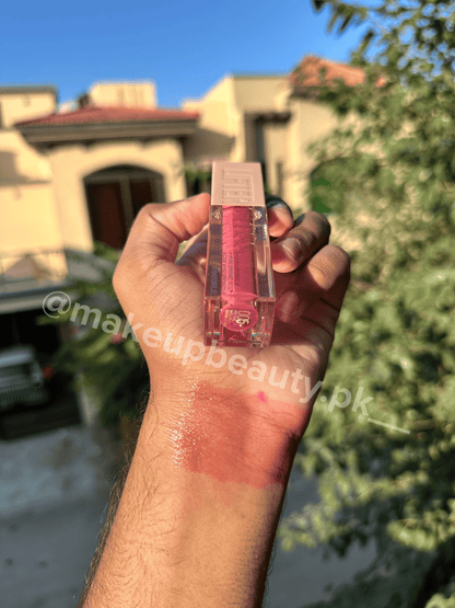 Maybelline Lifter Gloss Limited stock buy each now at Lowest Price😍✨.