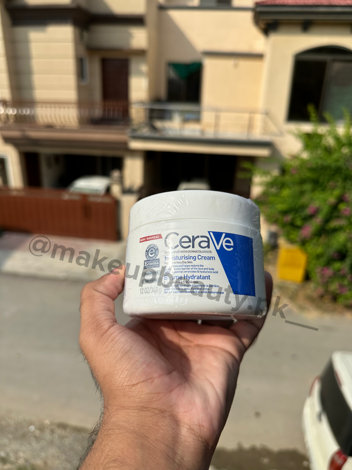 Cera ve moisturising Cream Jar 340 Grams .