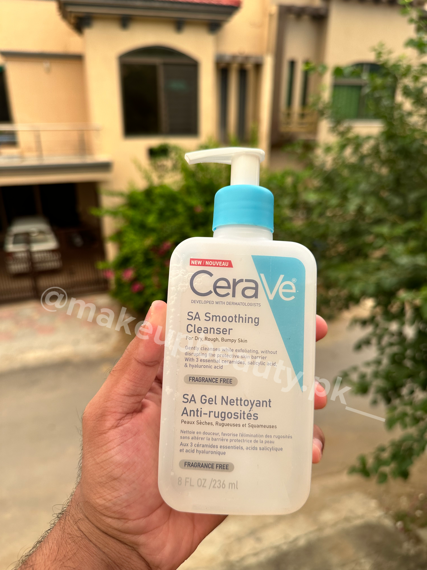 Buy Any Two Cleansers/Moisturisers In just Rs 2599😍. Limited stock only. 100% Original!.