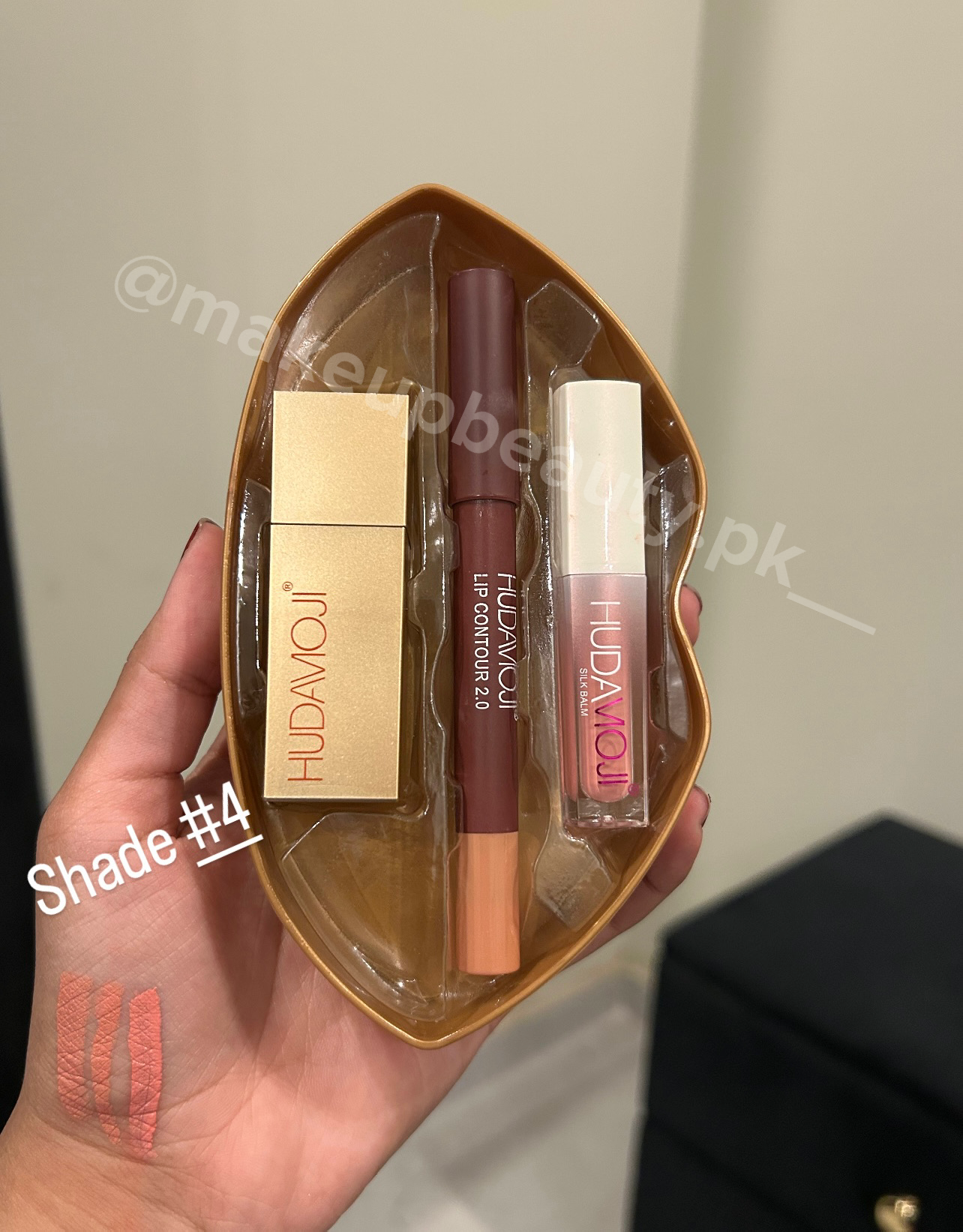 Hudamoji 3 in 1 Velvet matte Lip care trio set.