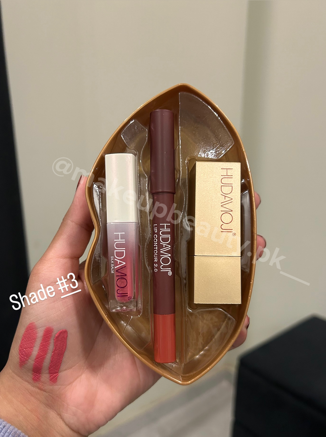 Hudamoji 3 in 1 Velvet matte Lip care trio set.